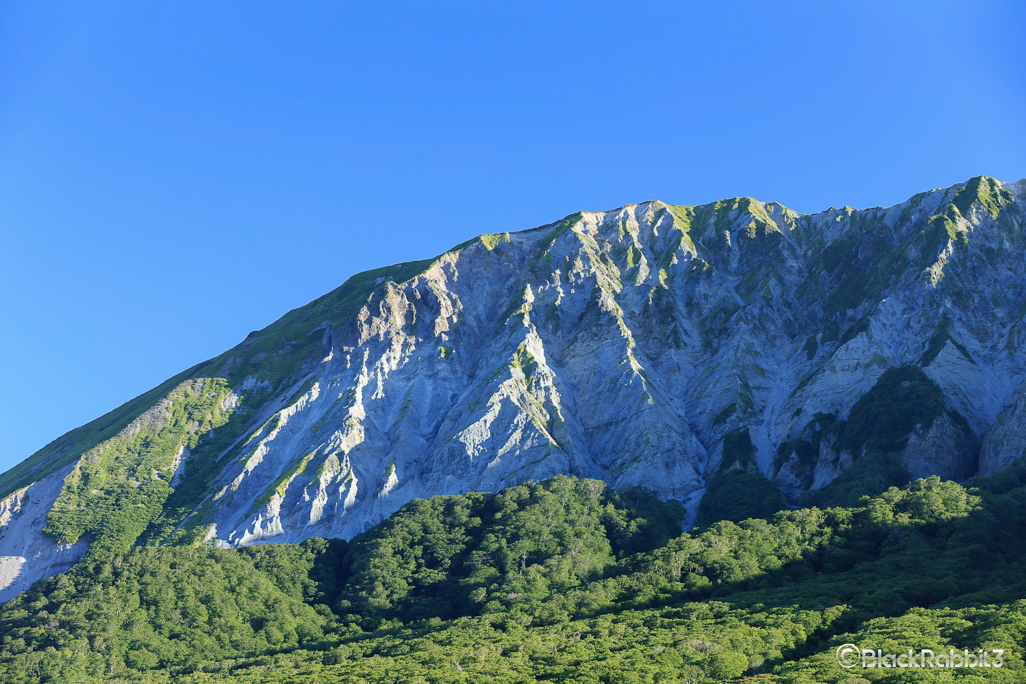 奥大山の朝（鳥取県 日野郡江府町）